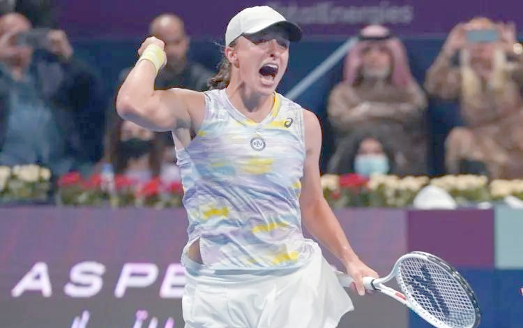 亚博体育-穆古鲁扎意外战胜TL，比赛局势复杂引爆全场！上演精彩一战-亚博体育