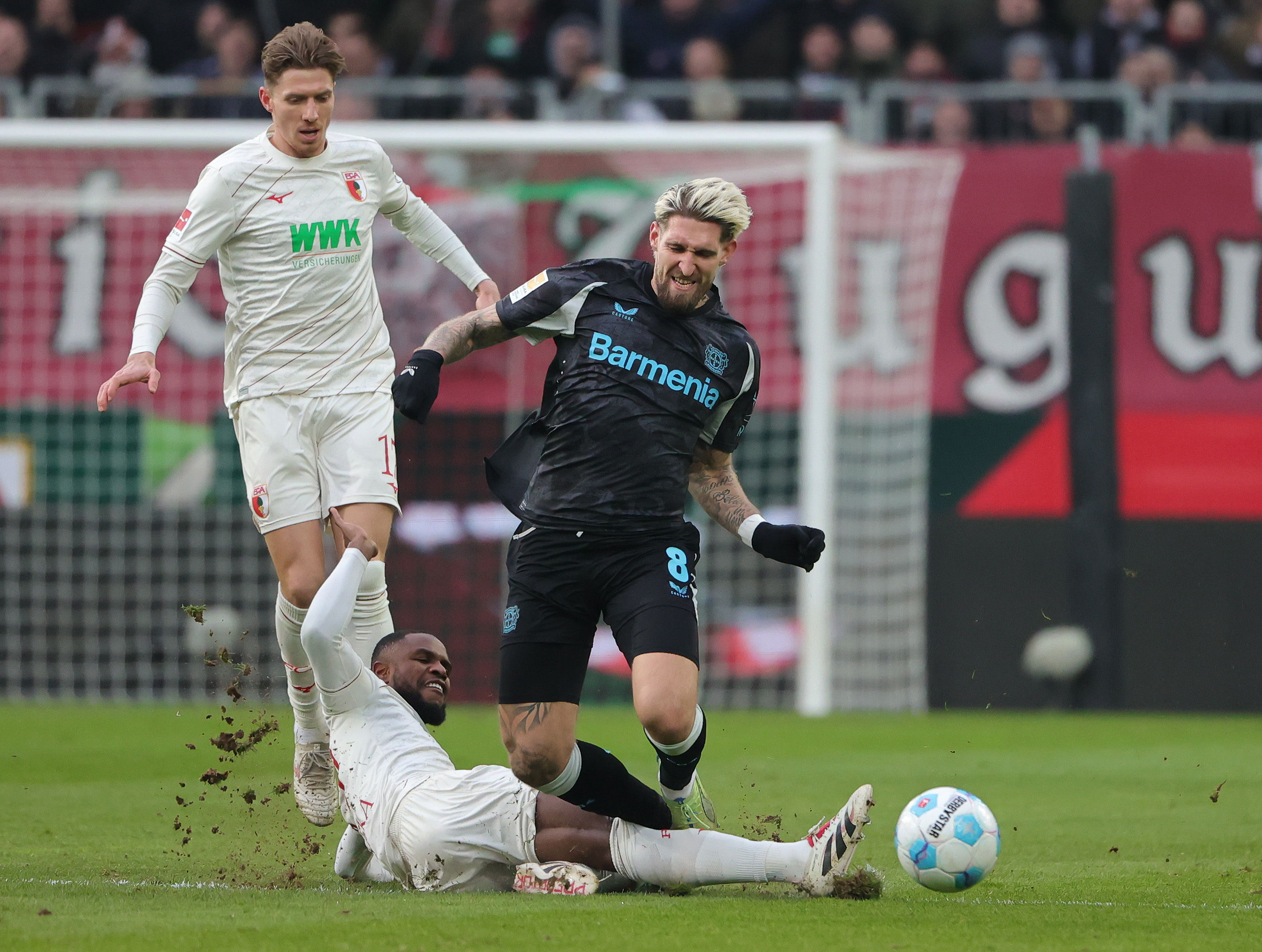 亚博体育平台-冲刺阶段德甲焦点战,法兰克福复出首秀,质疑声仍在,球队文化再被提及的简单介绍-亚博体育平台