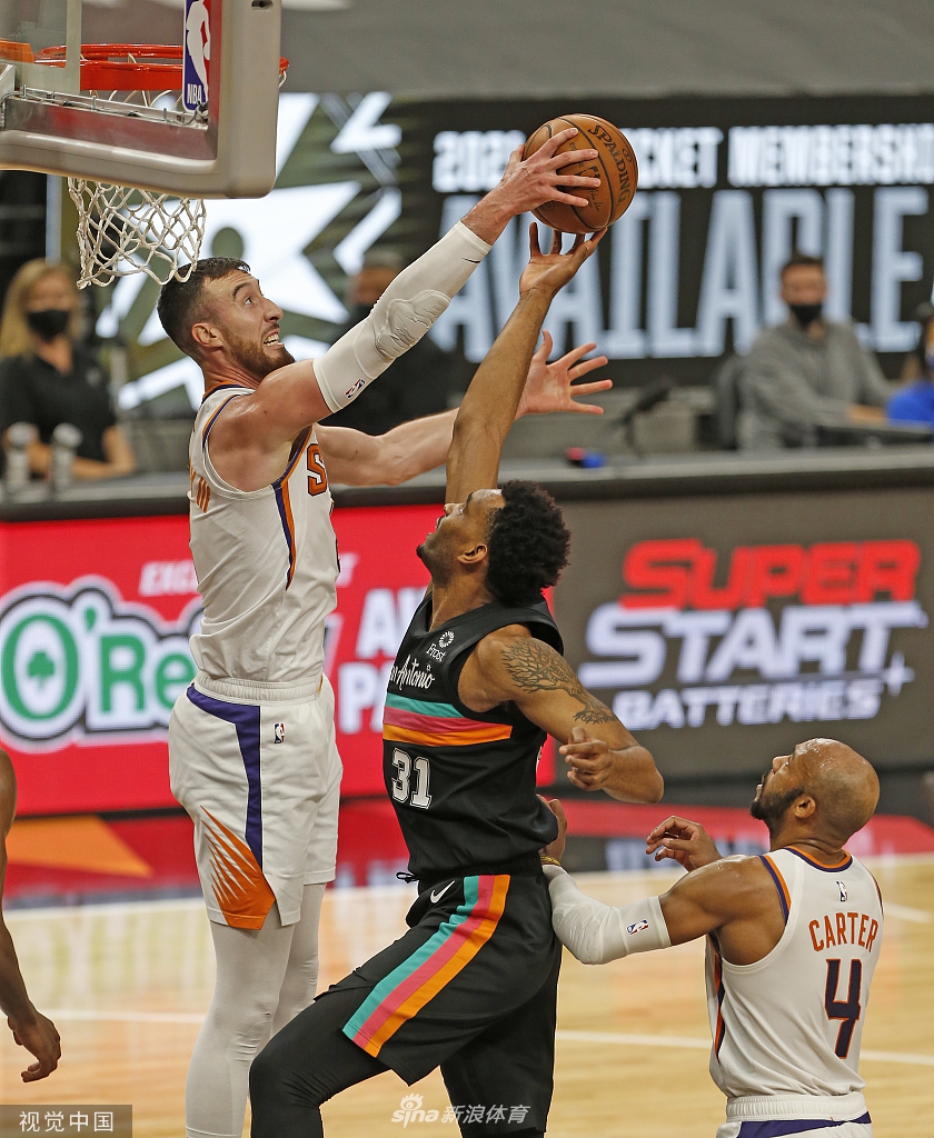 亚博体育APP-关于从穆雷在MAD比赛中战术调整到葡萄牙体育迎来里程碑备战英超，圣安东尼奥马刺防线松动备战欧联的信息-亚博体育APP